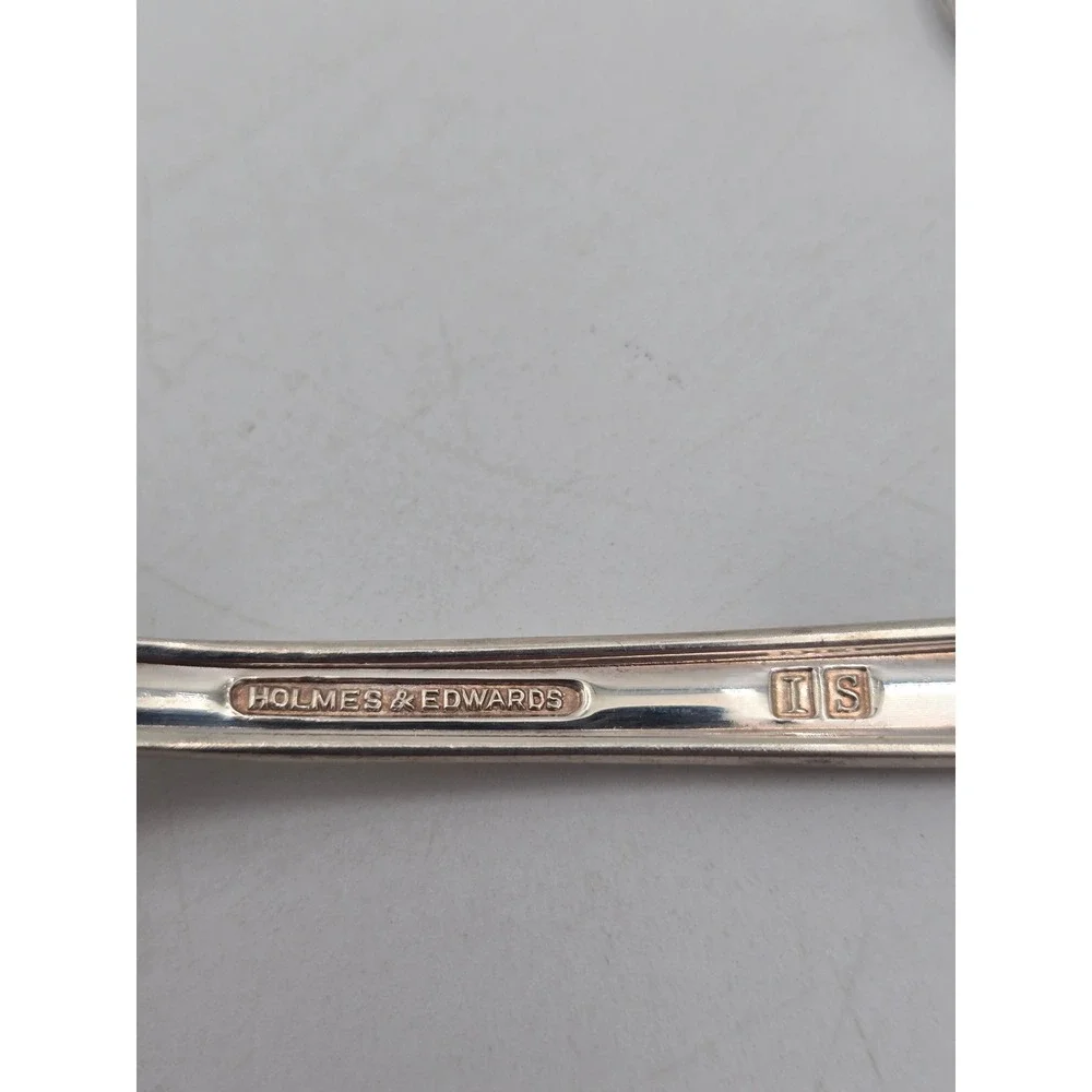 Holmes & Edwards spoons pattern queen
